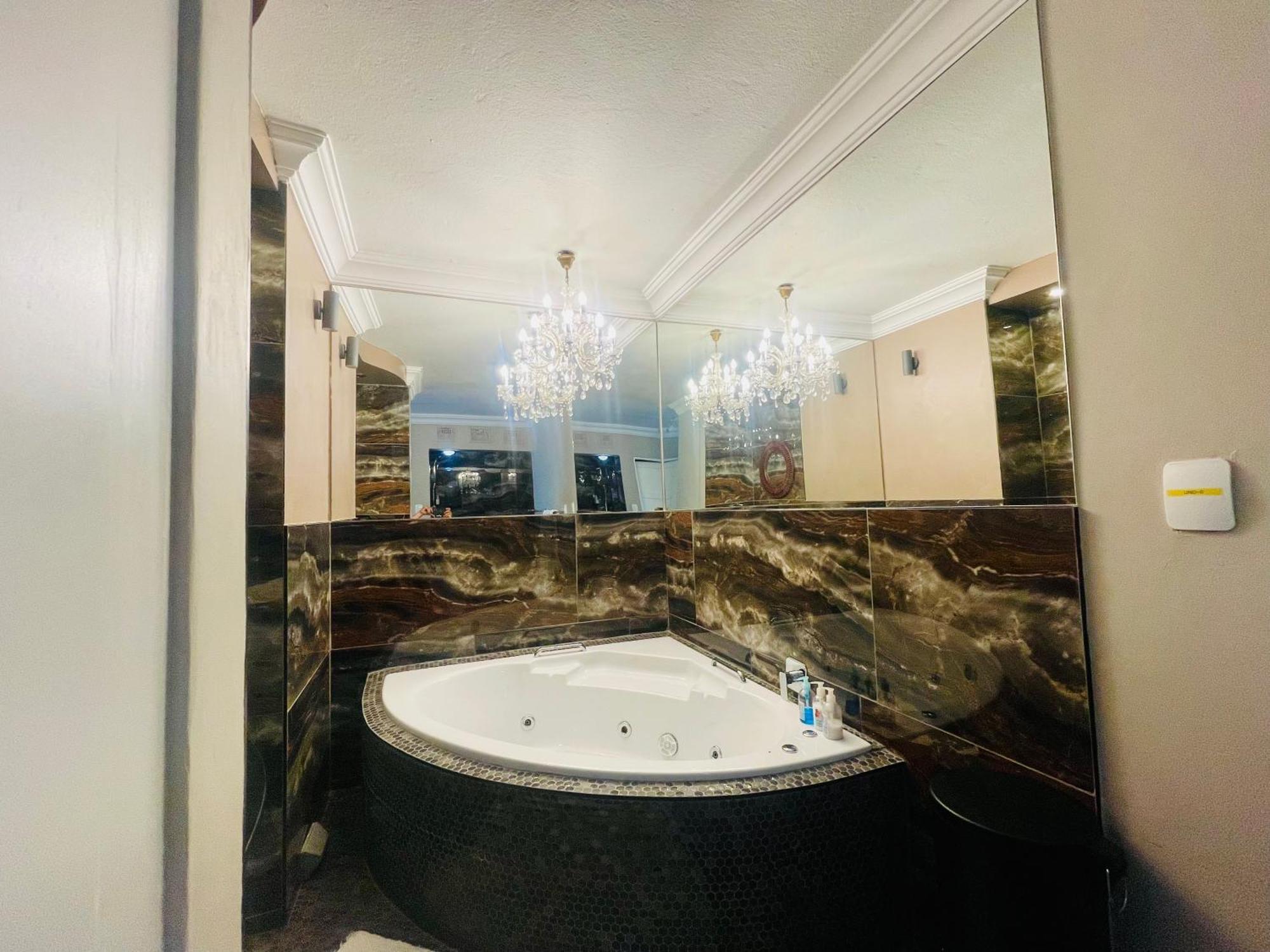 Pretoria Mansion Boutique Hotel Coral Tree ภายนอก รูปภาพ