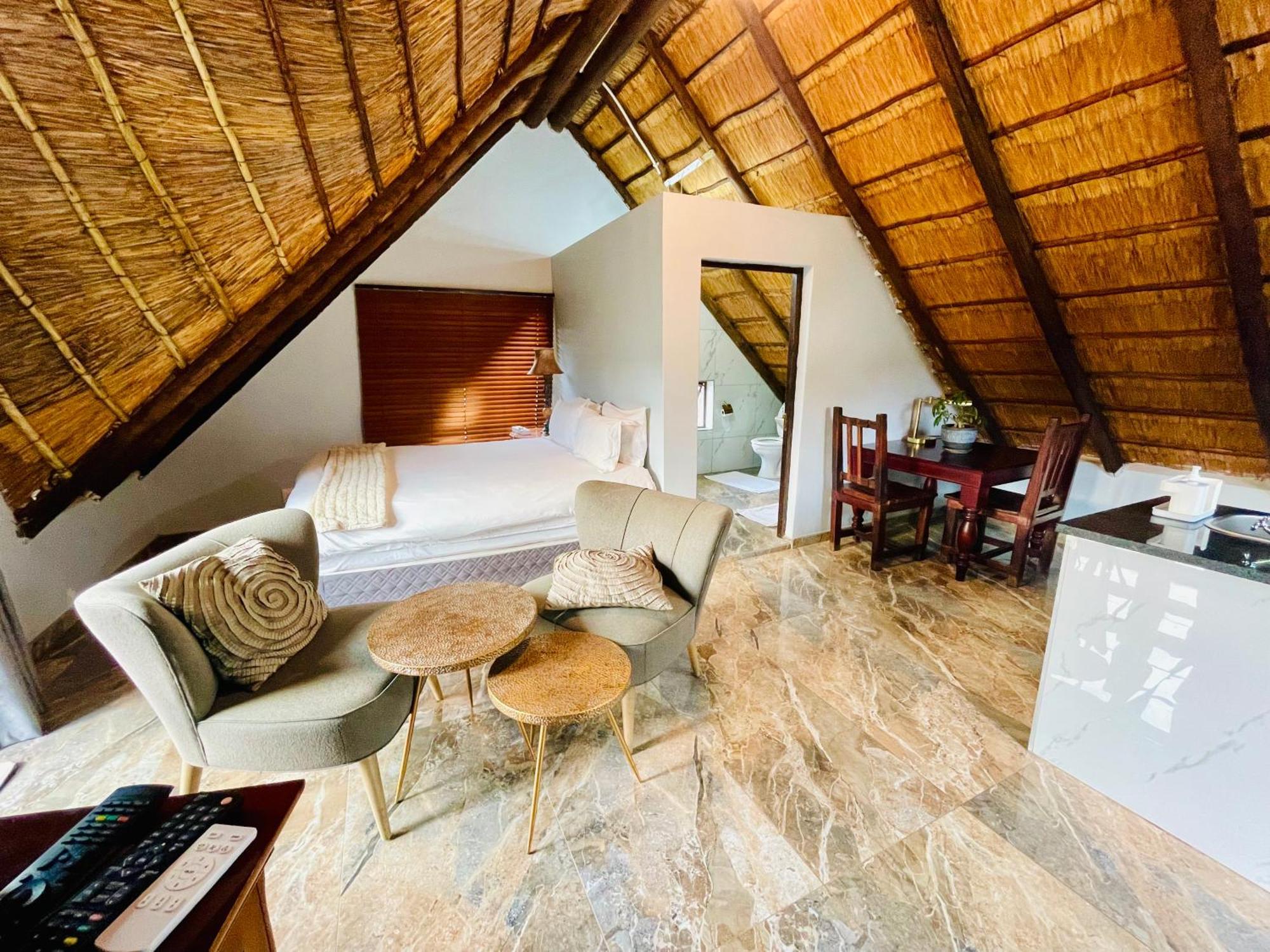 Pretoria Mansion Boutique Hotel Coral Tree ภายนอก รูปภาพ
