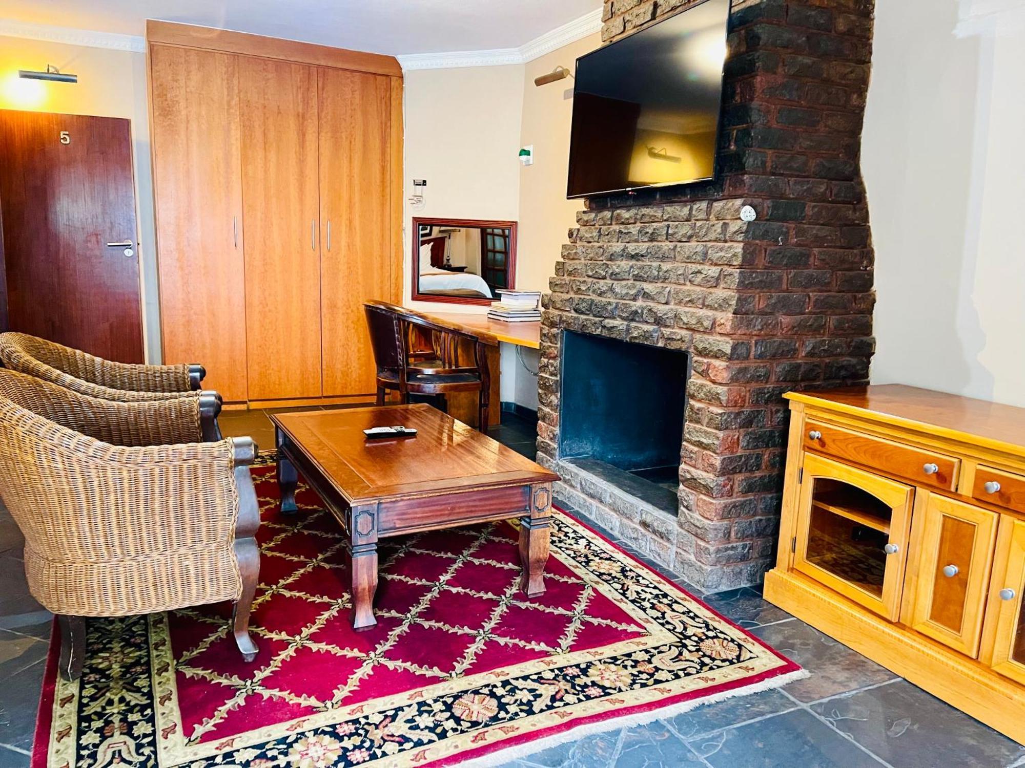 Pretoria Mansion Boutique Hotel Coral Tree ภายนอก รูปภาพ
